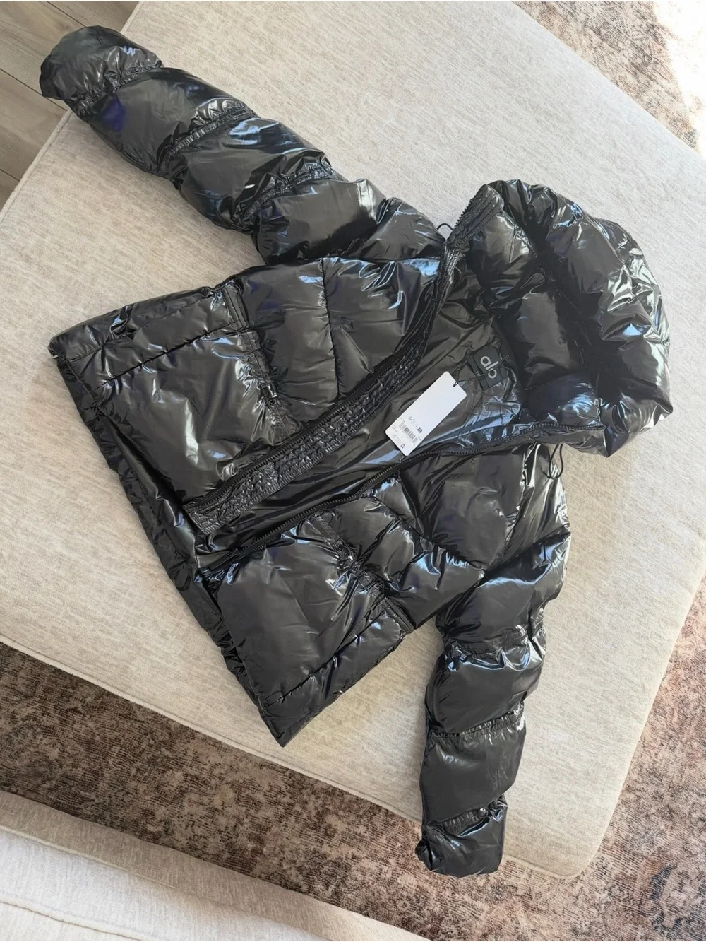 ALO Yoga Black Glossy Oversized Puffer Jacket